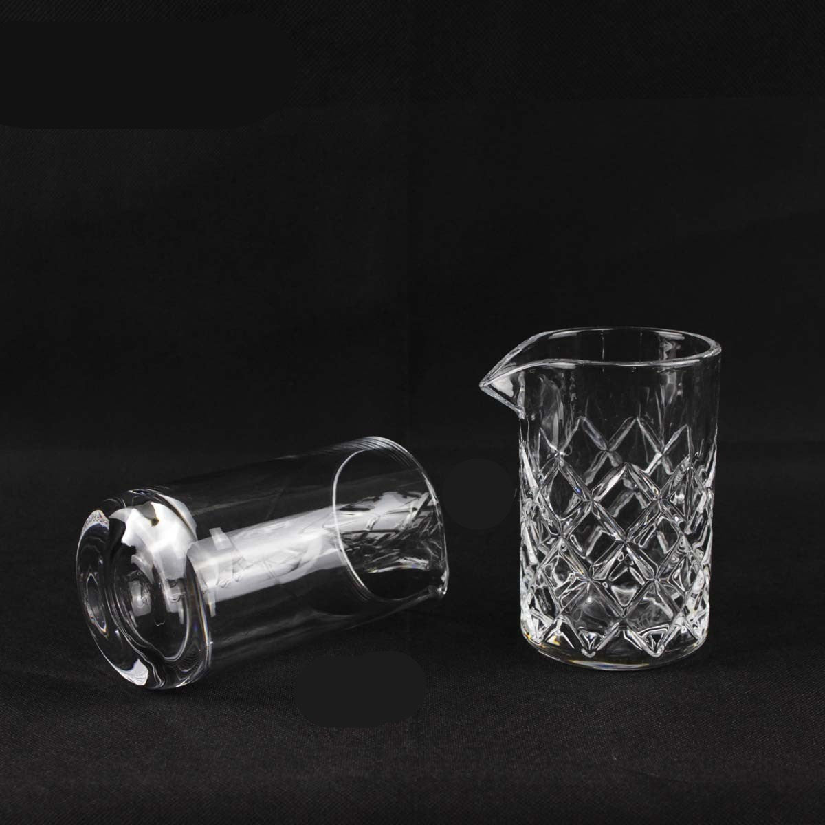 Carved Crystal Mixing Glass – Etched Cocktail Stirring Vessel for Bartenders (Paris Series)