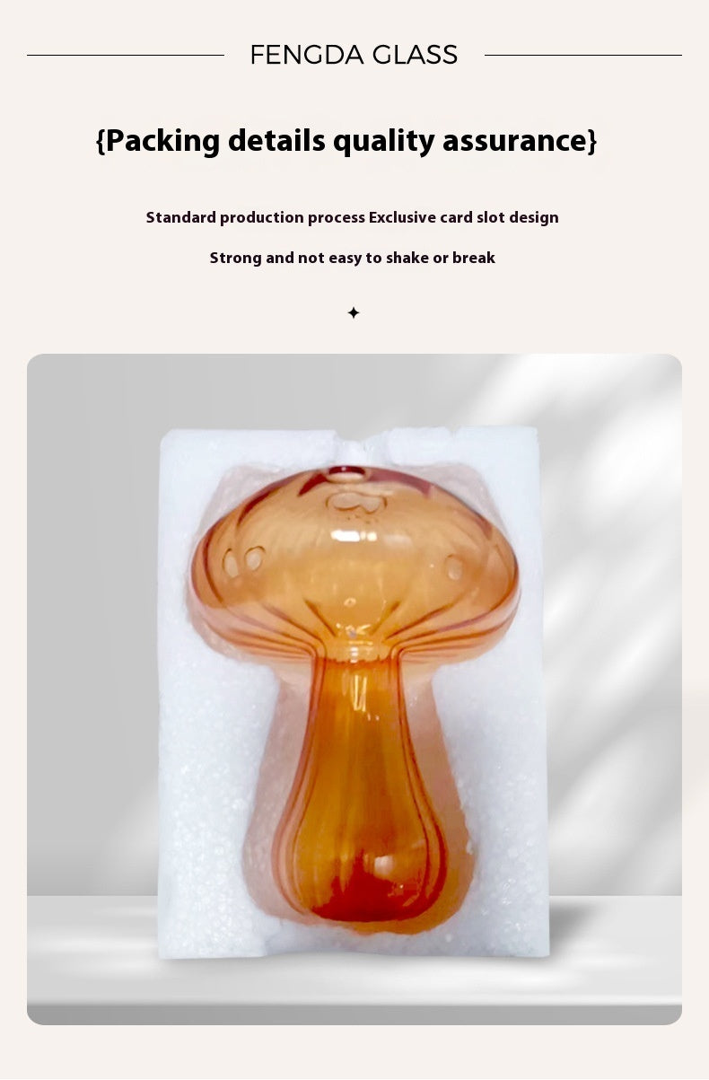 Heart-Shaped Glass Cup with Straw – Trendy Cocktail & Juice Goblet (Paris Series)